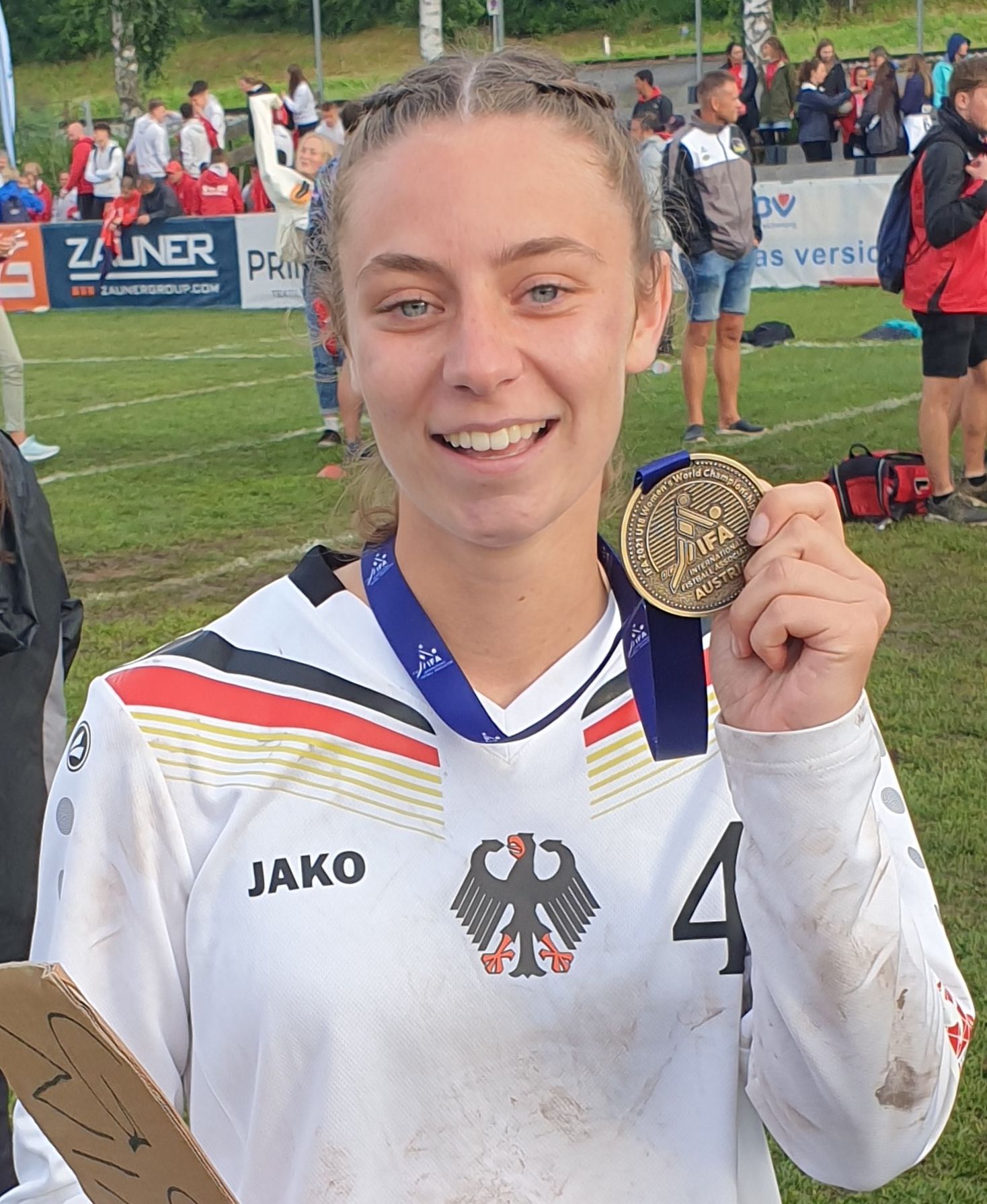 WM U18w: Titelgewinn für Nina Dotzauer!